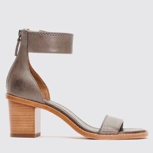 FRYE Brielle Back Zip Heeled Sandals size 8.